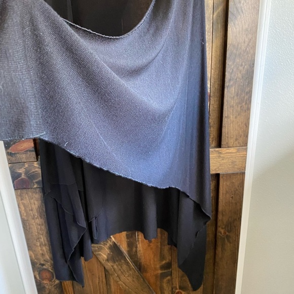 Sleeveless Black Cardigan - Picture 3 of 5